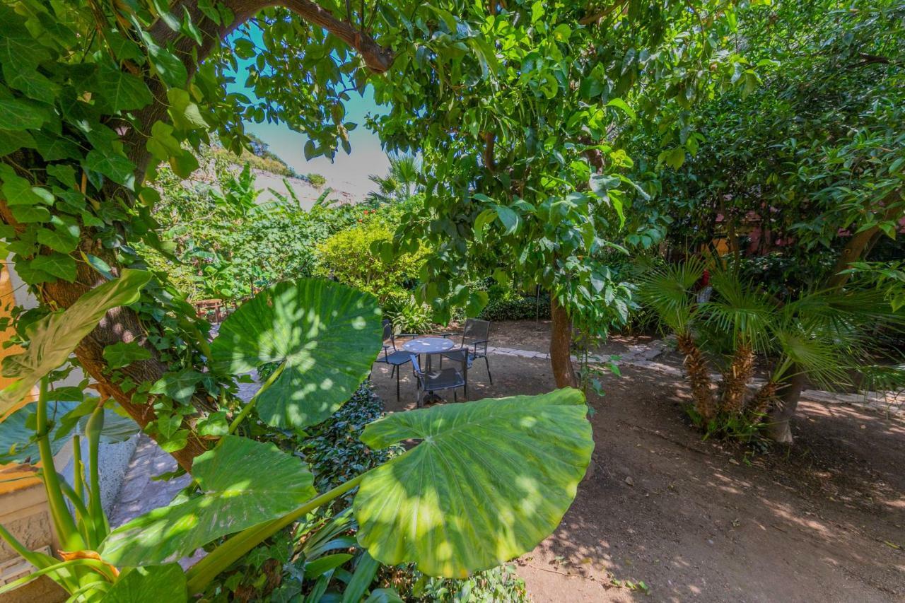 Villa Mezzarancia Palermo Exteriör bild